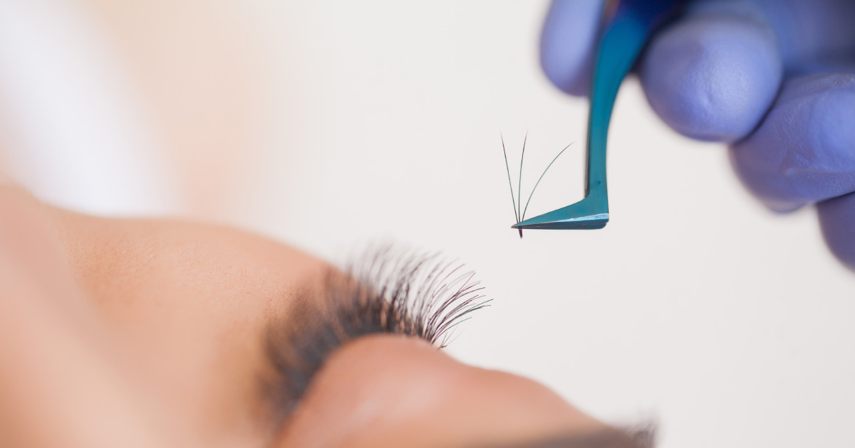 Colocación profesional de pestañas