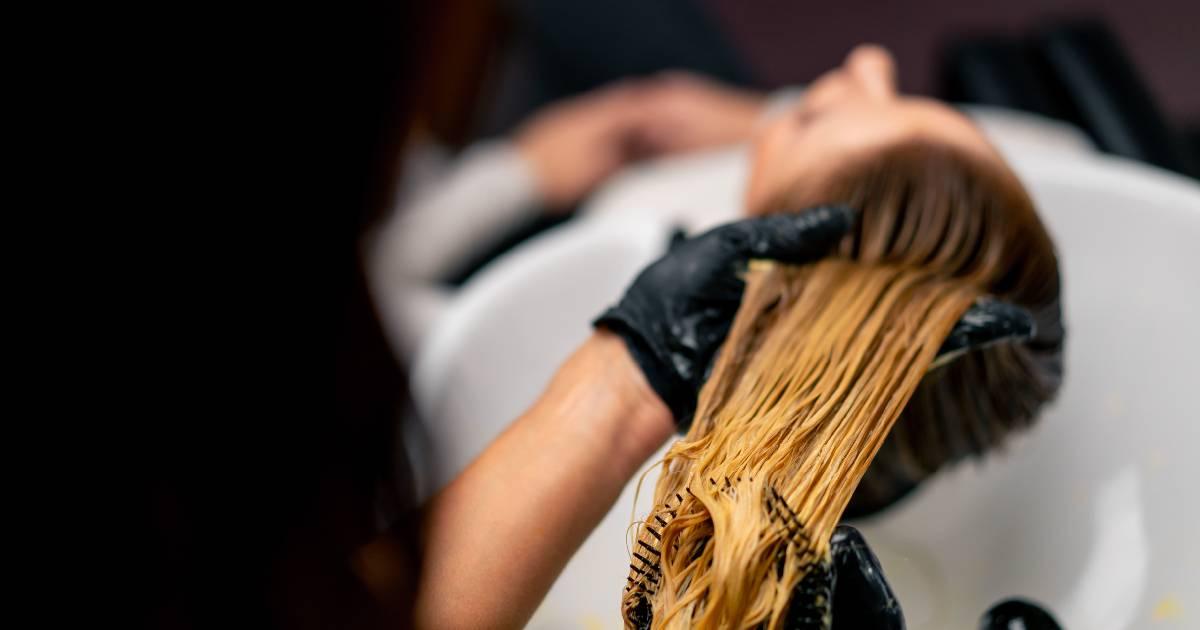 Efectos de color para cabello femenino