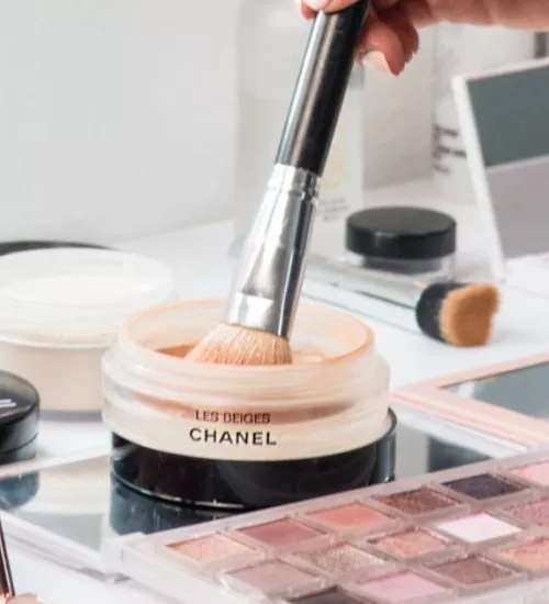 Maquillaje para piel grasa: Consejos para un look impecable