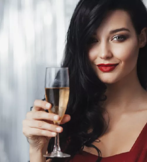 4 ideas creativas de maquillaje para vestido rojo