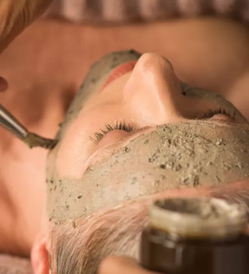 ¿Cada cuánto debes usar un exfoliante facial según tu tipo de piel?