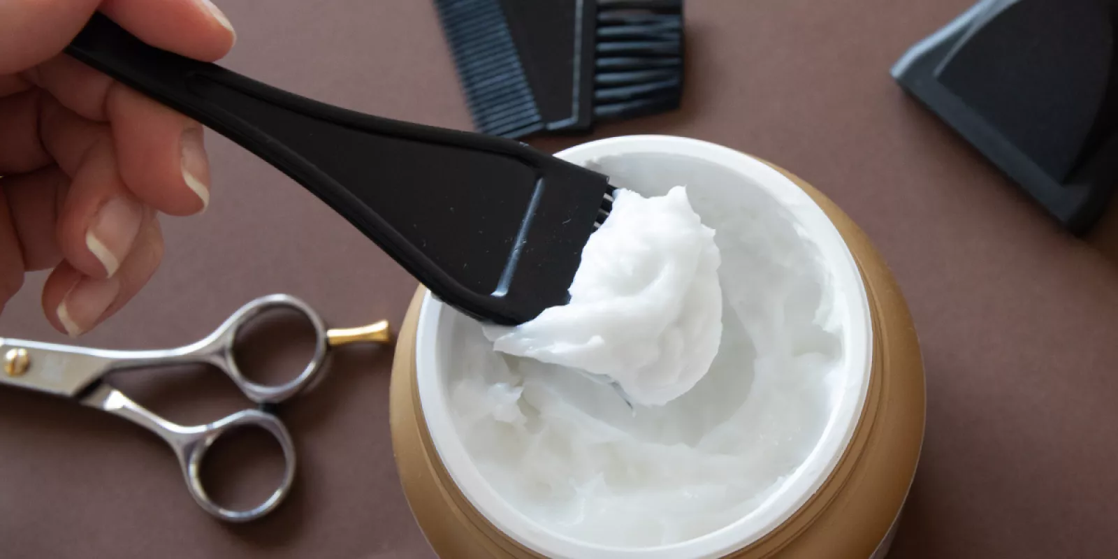 ¿Es bueno aplicarse mascarillas para el cabello?